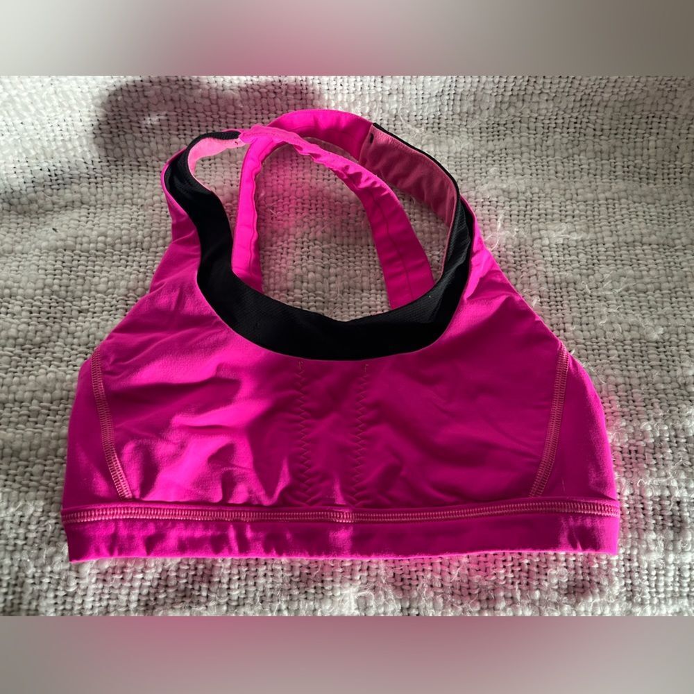 LULULEMON ✨xs✨Women's Pink Sports Bra